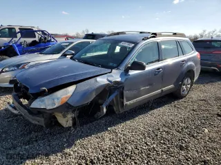 2013 Subaru Outback 2.5i with VIN 4S4BRBAC3D3301932, listed as a Copart auction lot 49577665 with 138,301 mi miles and Salvage Title. Bid and sale history available at carsss.com. Image 1.