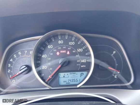 2015 Toyota RAV4 XLE with VIN JTMWFREV2FJ053898, listed as a IAAI auction lot 41997055 with 143,551 mi miles. Bid and sale history available at carsss.com. Image 7.