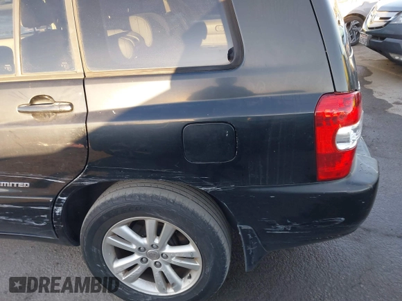 2007 Toyota Highlander w/3rd Row z VIN JTEDW21AX70020636, wystawiony jako IAAI lot #41858961 z przebiegiem 162 537 mil mil oraz . Historia ofert i sprzedaży dostępna na DreamBid. Obrazek 14.