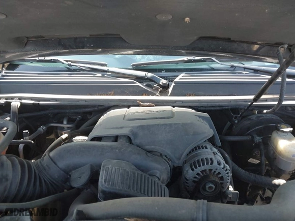 2013 Chevrolet Avalanche LT with VIN 3GNTKFE70DG327944, listed as a IAAI auction lot 41796377 with 120,922 mi miles. Bid and sale history available at carsss.com. Image 17.