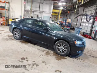 2014 Chrysler 300 with VIN 2C3CCAGG9EH273653, listed as a IAAI auction lot 41280645 with 82,125 mi miles. Bid and sale history available at carsss.com. Image 1.