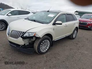 2014 Lincoln MKX with VIN 2LMDJ8JK1EBL13125, listed as a IAAI auction lot 41805340 with 100,078 mi miles. Bid and sale history available at carsss.com. Image 2.