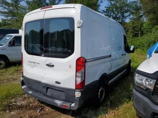 2017 Ford Transit Cargo с VIN 1FTYE1CMXHKA88550, выставлен на аукционе Copart как лот 60448795 с пробегом 164 824 миль миль и Чистый • Clean title. История ставок и продаж доступна на DreamBid. Изображение 3.