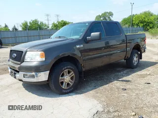 2005 Ford F-150 XLT z VIN 1FTPW14505KE78598, wystawiony jako IAAI lot #42457563 z przebiegiem 84 702 mil mil oraz . Historia ofert i sprzedaży dostępna na DreamBid. Obrazek 2.