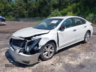 2014 Nissan Altima 2.5 with VIN 1N4AL3AP3EC407475, listed as a IAAI auction lot 40069964 with 216,578 mi miles. Bid and sale history available at carsss.com. Image 2.