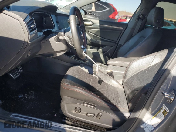 2020 Volkswagen Jetta GLI S z VIN 3VW6T7BU9LM027769, wystawiony jako Copart lot #88870035 z przebiegiem Nie podano mil oraz Szkoda całkowita • Salvage title. Historia ofert i sprzedaży dostępna na DreamBid. Obrazek 7.