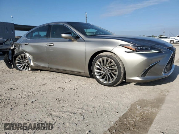 2019 Lexus ES 350 with VIN 58ABZ1B11KU011020, listed as a Copart auction lot 52453575 with 38,982 mi miles and Non Repairable. Bid and sale history available at DreamBid. Image 4.