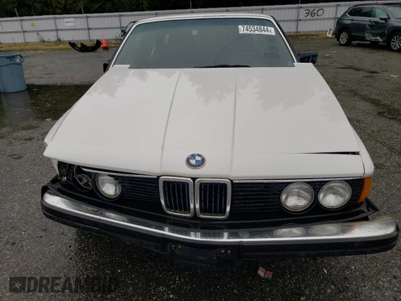 1985 BMW 7 Series 735i с VIN WBAFH8402F0970689, выставлен на аукционе Copart как лот 74534844 с пробегом 192 703 миль миль и Списание • Salvage title. История ставок и продаж доступна на DreamBid. Изображение 5.
