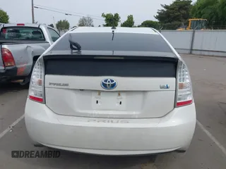 2011 Toyota Prius I with VIN JTDKN3DU3B0311577, listed as a IAAI auction lot 42126386 with 165,567 mi miles. Bid and sale history available at carsss.com. Image 16.