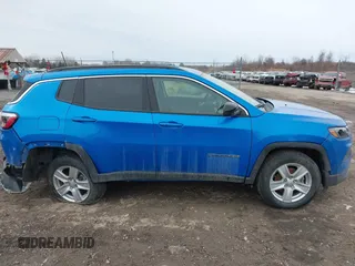 2022 Jeep Compass Latitude с VIN 3C4NJDBB8NT135441, выставлен на аукционе IAAI как лот 41776020 с пробегом 19 015 миль миль и . История ставок и продаж доступна на DreamBid. Изображение 13.