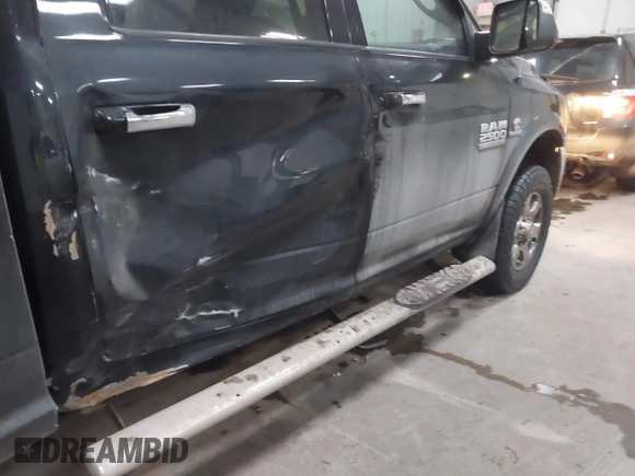 2018 Ram 2500 Big Horn with VIN 3C6UR5DL6JG412078, listed as a IAAI auction lot 41113555 with 88,150 mi miles. Bid and sale history available at carsss.com. Image 19.