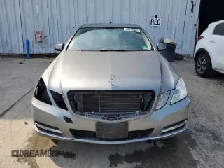 2013 Mercedes-Benz E 350 Luxury with VIN WDDHF8JB1DA685406, listed as a Copart auction lot 60195845 with 126,140 mi miles and Salvage title. Bid and sale history available at DreamBid. Image 5.