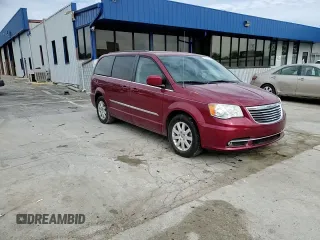 2014 Chrysler Town & Country Touring z VIN 2C4RC1BG4ER343289, wystawiony jako Copart lot #56575575 z przebiegiem 180 403 mil mil oraz Szkoda całkowita • Salvage title. Historia ofert i sprzedaży dostępna na DreamBid. Obrazek 14.