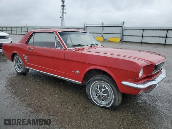 1966 Ford Mustang z VIN 6R07T204871, wystawiony jako Copart lot #47896195 z przebiegiem 45 732 mil mil oraz Czysty tytuł • Clean title. Historia ofert i sprzedaży dostępna na DreamBid. Obrazek 4.