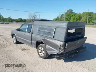 1992 Mazda B-Series Truck with VIN JM2UF3136N0270881, listed as a IAAI auction lot 41814384 with 202,785 mi miles and . Bid and sale history available at DreamBid. Image 3.