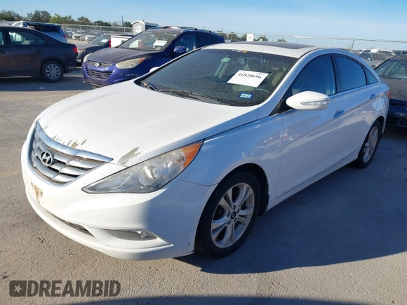 2013 Hyundai Sonata Limited with VIN 5NPEC4AC3DH605524, listed as a IAAI auction lot 41820696 with 177,806 mi miles and . Bid and sale history available at carsss.com. Image 2.