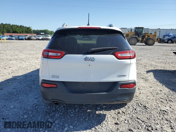 2018 Jeep Cherokee Latitude z VIN 1C4PJLCB4JD558826, wystawiony jako Copart lot #57898555 z przebiegiem 112 498 mil mil oraz Szkoda całkowita • Salvage title. Historia ofert i sprzedaży dostępna na DreamBid. Obrazek 6.