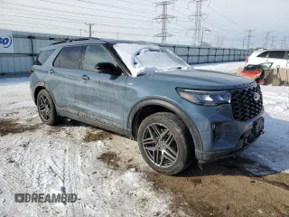 2025 Ford Explorer ST-Line with VIN 1FMUK8KH3SGA67520, listed as a Copart auction lot 45019675 with 3,857 mi miles and Salvage Title. Bid and sale history available at carsss.com. Image 4.