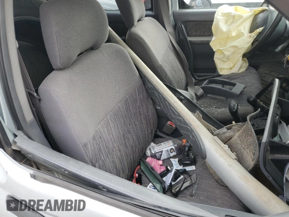2000 Nissan Frontier XE with VIN 1N6ED27Y1YC396562, listed as a Copart auction lot 49518015 with 429,708 mi miles and Clean title. Bid and sale history available at DreamBid. Image 13.