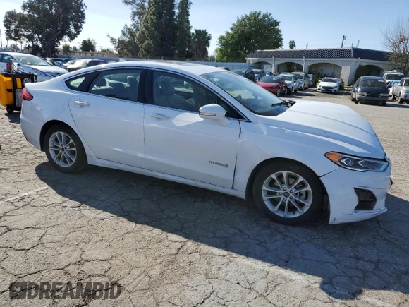 2019 Ford Fusion SEL with VIN 3FA6P0MU6KR235742, listed as a Copart auction lot 46044323 with 61,172 mi miles and . Bid and sale history available at DreamBid. Image 4.