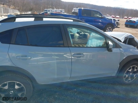 2018 Subaru Crosstrek Premium with VIN JF2GTABC8JH270861, listed as a IAAI auction lot 41700312 with NaN miles. Bid and sale history available at carsss.com. Image 13.