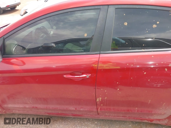 2017 Hyundai Elantra SE z VIN KMHD74LF0HU161274, wystawiony jako IAAI lot #42055836 z przebiegiem 162 765 mil mil oraz . Historia ofert i sprzedaży dostępna na DreamBid. Obrazek 15.