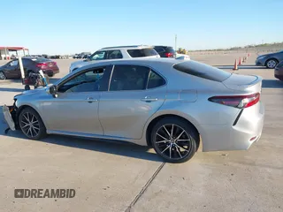 2021 Toyota Camry SE Nightshade with VIN 4T1T11AK3MU431765, listed as a IAAI auction lot 41835850 with 69,295 mi miles and . Bid and sale history available at carsss.com. Image 14.