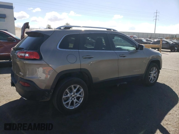 2017 Jeep Cherokee Latitude with VIN 1C4PJMCS0HW631940, listed as a Copart auction lot 76422654 with 58,220 mi miles and Salvage Title. Bid and sale history available at DreamBid. Image 3.