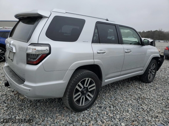 2014 Toyota 4Runner SR5 with VIN JTEZU5JR2E5076962, listed as a Copart auction lot 49210555 with 221,041 mi miles and Salvage Title. Bid and sale history available at carsss.com. Image 3.