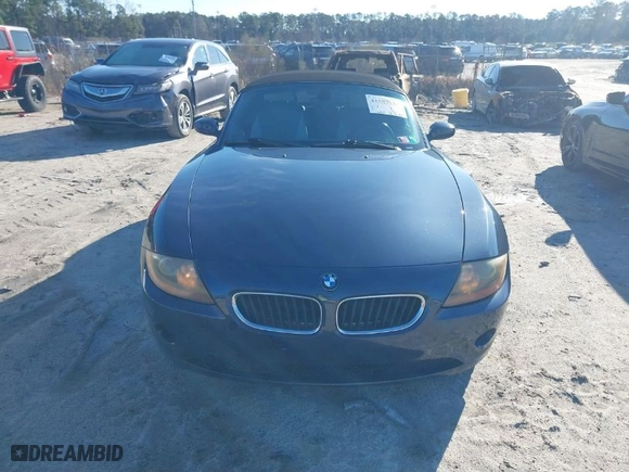 2004 BMW Z4 2.5i with VIN 4USBT33524LS48872, listed as a IAAI auction lot 41583182 with NaN miles. Bid and sale history available at carsss.com. Image 6.