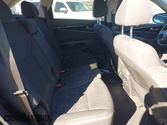 2019 Kia Sorento LX with VIN 5XYPGDA3XKG436510, listed as a IAAI auction lot 41010237 with 123,368 mi miles and . Bid and sale history available at carsss.com. Image 8.