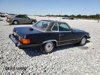 1986 Mercedes-Benz 560 Series 560SL with VIN WDBBA48D4GA045126, listed as a Copart auction lot 52407205 with 123,042 mi miles and Clean Title. Bid and sale history available at carsss.com. Image 3.