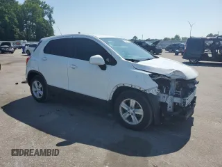 2020 Chevrolet Trax LS with VIN KL7CJKSB2LB085675, listed as a Copart auction lot 61340375 with 40,749 mi miles and Salvage title. Bid and sale history available at DreamBid. Image 4.