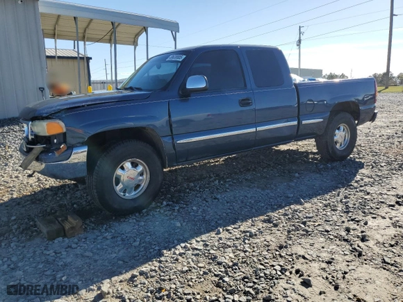 2000 GMC New Sierra 1500 SLE with VIN 2GTEK19T8Y1250220, listed as a Copart auction lot 49638885 with 345,567 mi miles and Salvage Title. Bid and sale history available at carsss.com. Image 1.