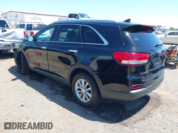 2018 Kia Sorento LX with VIN 5XYPG4A30JG347530, listed as a IAAI auction lot 39296923 with 73,096 mi miles. Bid and sale history available at carsss.com. Image 3.