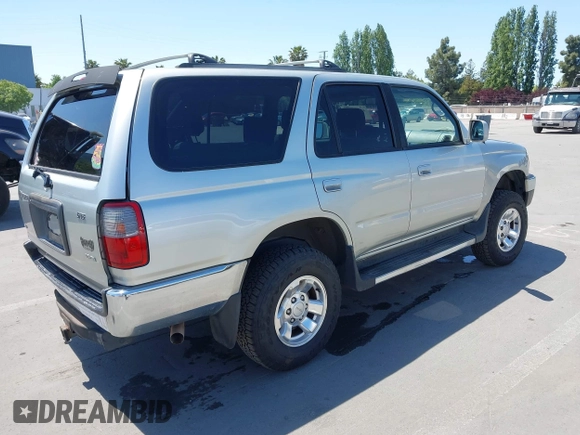 1999 Toyota 4Runner SR5 with VIN JT3GN86R8X0123564, listed as a IAAI auction lot 42174995 with 275,264 mi miles and . Bid and sale history available at DreamBid. Image 4.
