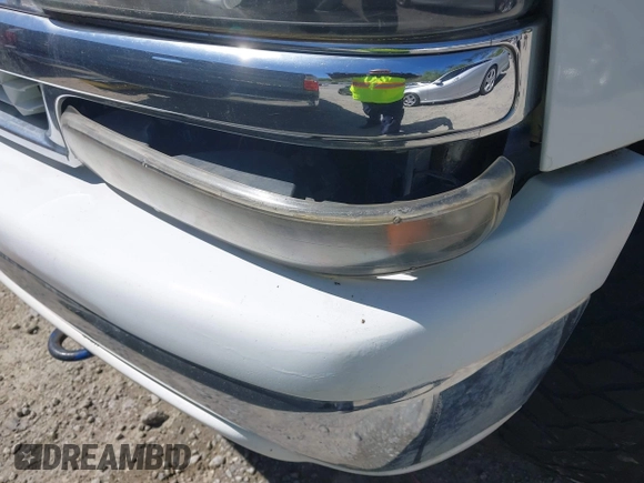 2003 Chevrolet Tahoe LS with VIN 1GNEK13Z13J131945, listed as a IAAI auction lot 42036677 with Not Provided miles. Bid and sale history available at carsss.com. Image 12.