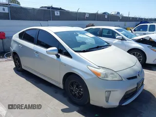2015 Toyota Prius Four with VIN JTDKN3DU1F1986165, listed as a IAAI auction lot 42281036 with 212,838 mi miles and . Bid and sale history available at DreamBid. Image 1.