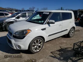 2013 Kia Soul + z VIN KNDJT2A6XD7770648, wystawiony jako Copart lot #46393485 z przebiegiem 183 537 mil mil oraz Tytuł czysty. Historia ofert i sprzedaży dostępna na DreamBid. Obrazek 1.