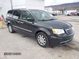 2014 Chrysler Town & Country Touring with VIN 2C4RC1BG4ER469409, listed as a IAAI auction lot 41919315 with 135,894 mi miles. Bid and sale history available at carsss.com. Image 1.