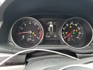 2018 Volkswagen Passat S z VIN 1VWAA7A33JC025071, wystawiony jako Copart lot #49442435 z przebiegiem 72 088 mil mil oraz Nie do naprawy • Non repairable. Historia ofert i sprzedaży dostępna na DreamBid. Obrazek 9.