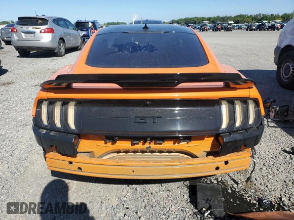 2021 Ford Mustang GT z VIN 1FA6P8CF6M5150407, wystawiony jako Copart lot #49669265 z przebiegiem Nie podano mil oraz Tytuł czysty. Historia ofert i sprzedaży dostępna na DreamBid. Obrazek 6.