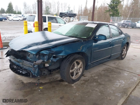 2002 Pontiac Grand Prix GT with VIN 1G2WP52K52F289883, listed as a IAAI auction lot 41702833 with 180900 miles. Bid and sale history available at carsss.com. Image 18.