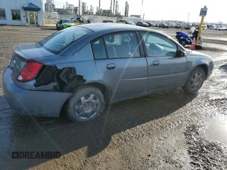 2004 Saturn ION ION 2 z VIN 1G8AJ52F84Z229988, wystawiony jako Copart lot #51742635 z przebiegiem 216 784 mil mil oraz Szkody całkowita. Historia ofert i sprzedaży dostępna na DreamBid. Obrazek 3.