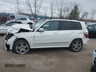2015 Mercedes-Benz GLK with VIN WDCGG8JB8FG440969, listed as a IAAI auction lot 42042793 with 98,653 mi miles. Bid and sale history available at carsss.com. Image 14.