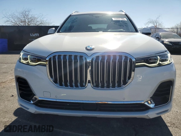2019 BMW X7 xDrive50i z VIN 5UXCX4C54KLS38649, wystawiony jako Copart lot #46897795 z przebiegiem 60 904 mil mil oraz Szkoda całkowita • Salvage title. Historia ofert i sprzedaży dostępna na DreamBid. Obrazek 5.