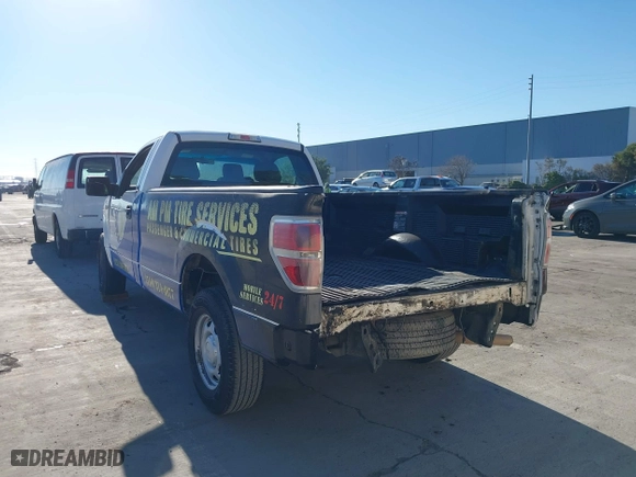 2014 Ford F-150 XL with VIN 1FTNF1CF7EKD17361, listed as a IAAI auction lot 41354725 with 343,927 mi miles. Bid and sale history available at carsss.com. Image 3.