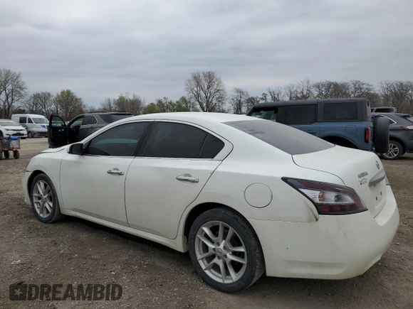 2014 Nissan Maxima SV z VIN 1N4AA5AP9EC441423, wystawiony jako Copart lot #53294005 z przebiegiem 168 094 mil mil oraz Szkoda całkowita • Salvage title. Historia ofert i sprzedaży dostępna na DreamBid. Obrazek 2.