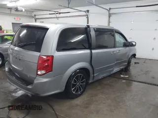 2015 Dodge Grand Caravan SE with VIN 2C4RDGBG9FR703691, listed as a IAAI auction lot 41395564 with 170,735 mi miles and . Bid and sale history available at DreamBid. Image 4.