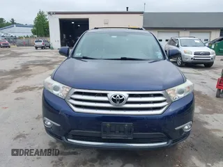 2013 Toyota Highlander Limited with VIN 5TDDK3EHXDS189772, listed as a IAAI auction lot 42522005 with 127,512 mi miles and . Bid and sale history available at DreamBid. Image 12.